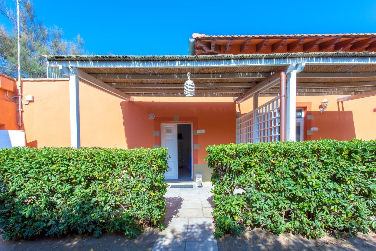 Villa Emilia Marina di Castagneto Carducci Exteriör bild