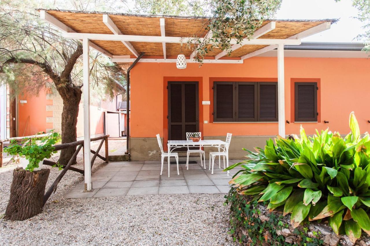 Villa Emilia Marina di Castagneto Carducci Exteriör bild